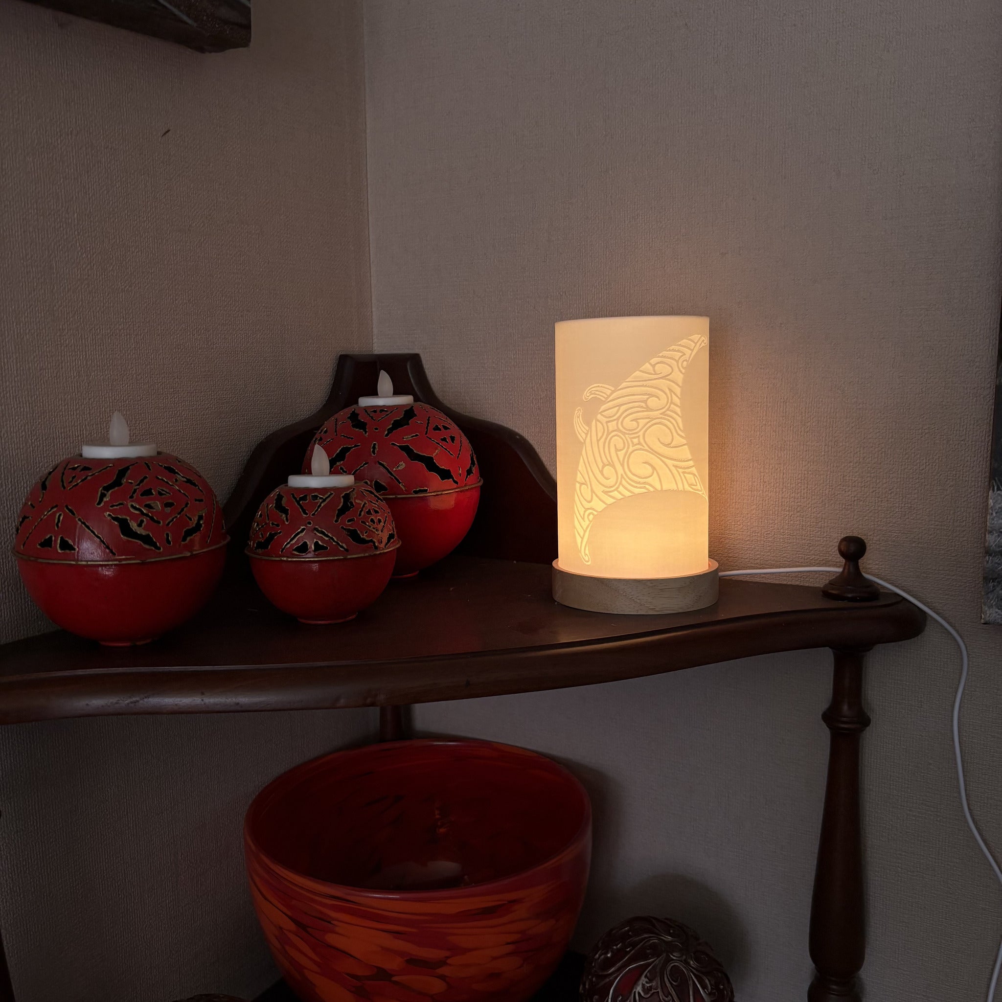 Hauora Lights - Whai Lamp (Stingray)